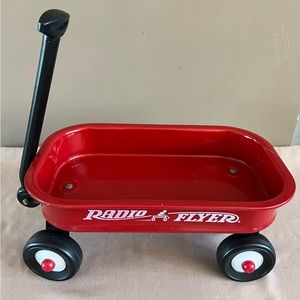 Small Radio Flyer Wagon